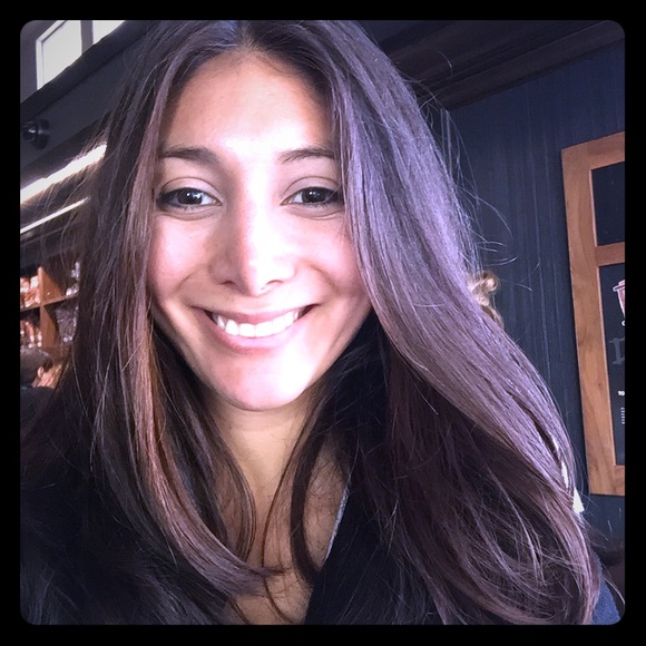 Meet your Posher, Sarah - Picture 1 of 1